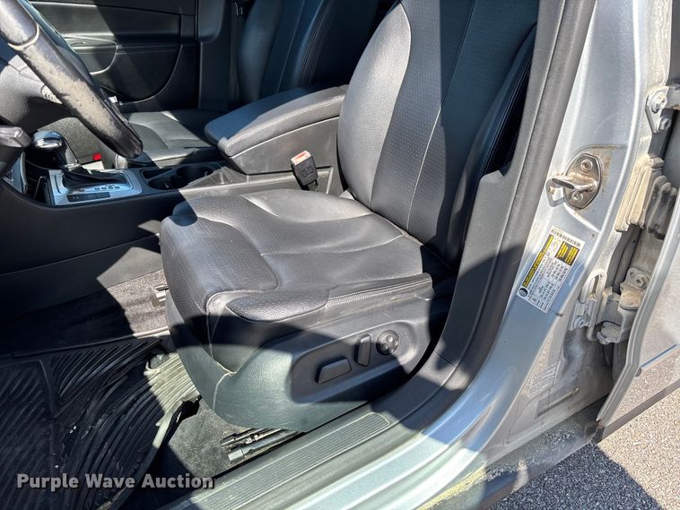 image for item FC5634 2010 Volkswagen Passat 