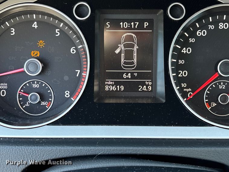 image for item FC5634 2010 Volkswagen Passat 