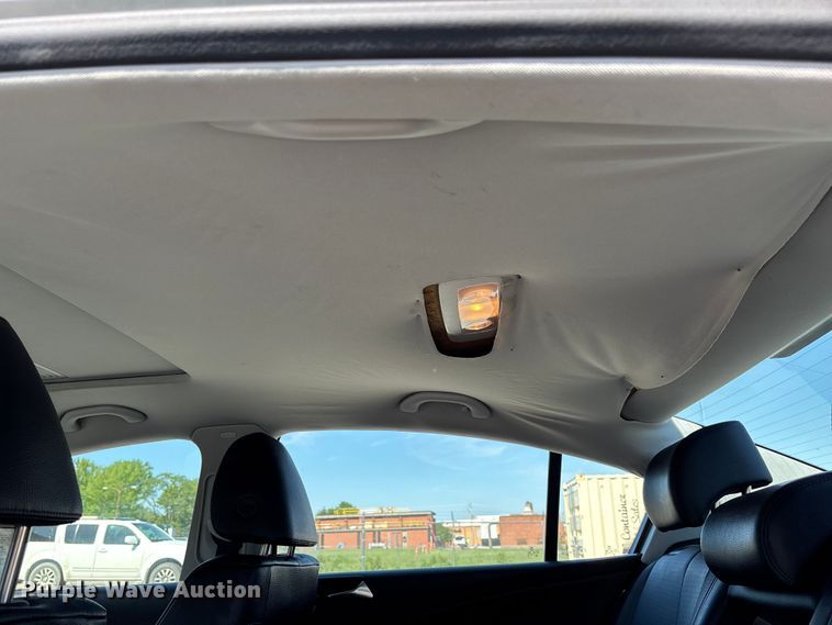 image for item FC5634 2010 Volkswagen Passat 