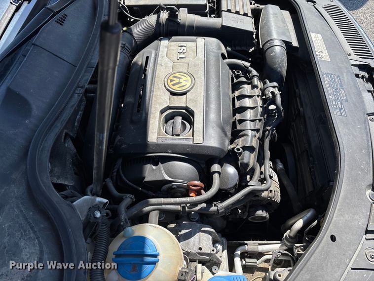 image for item FC5634 2010 Volkswagen Passat 