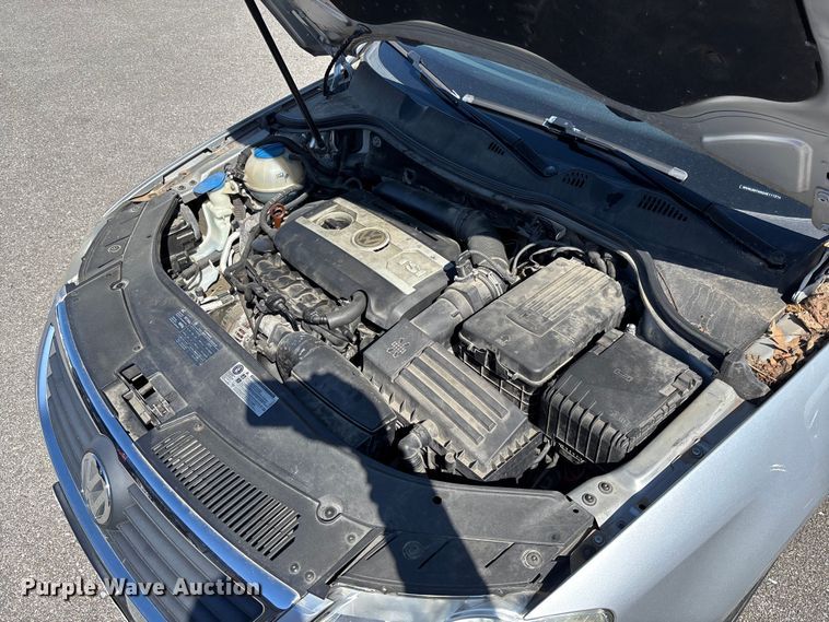 image for item FC5634 2010 Volkswagen Passat 