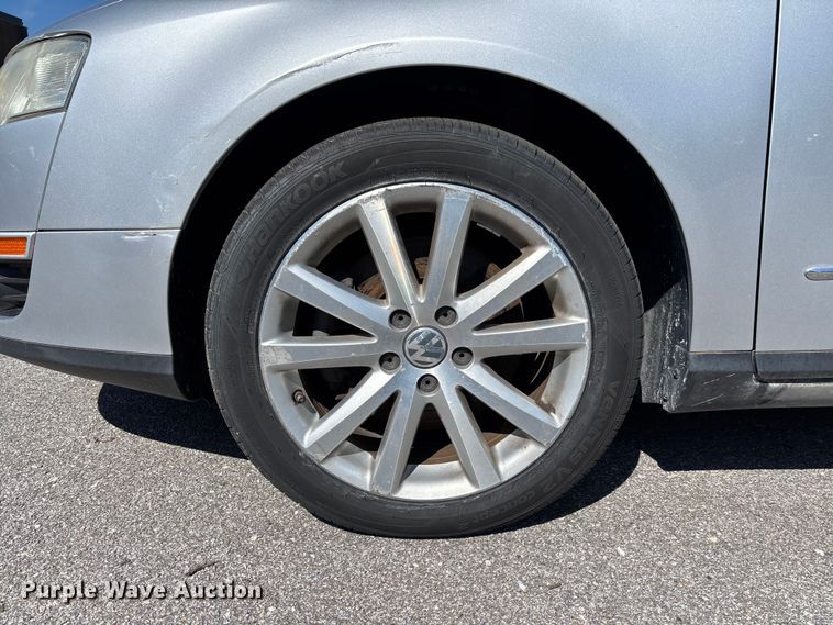 image for item FC5634 2010 Volkswagen Passat 