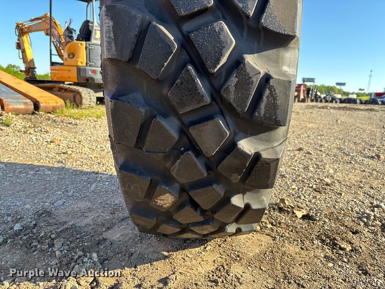 image for item FC5649 Goodyear Unisteel 16.00R20 tire and wheel
