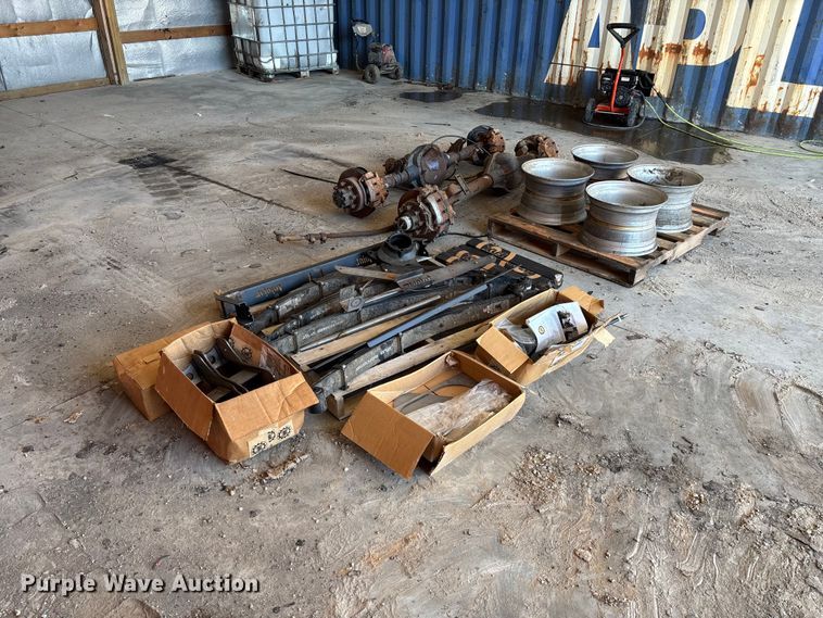 image for item FC5650 U-Joint Offroad E-series 4x4 conversion kit