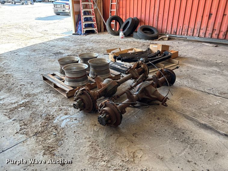 image for item FC5650 U-Joint Offroad E-series 4x4 conversion kit