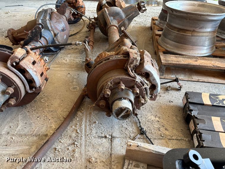 image for item FC5650 U-Joint Offroad E-series 4x4 conversion kit