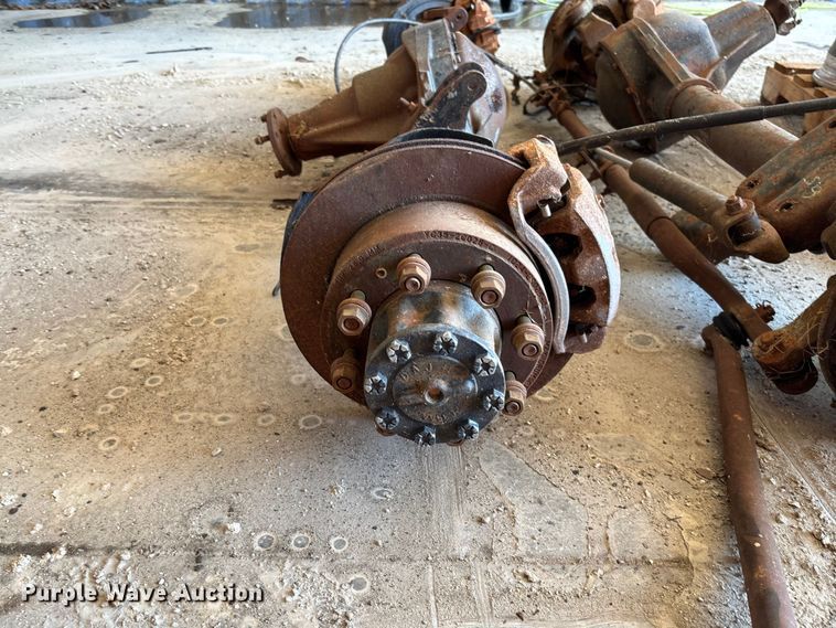 image for item FC5650 U-Joint Offroad E-series 4x4 conversion kit