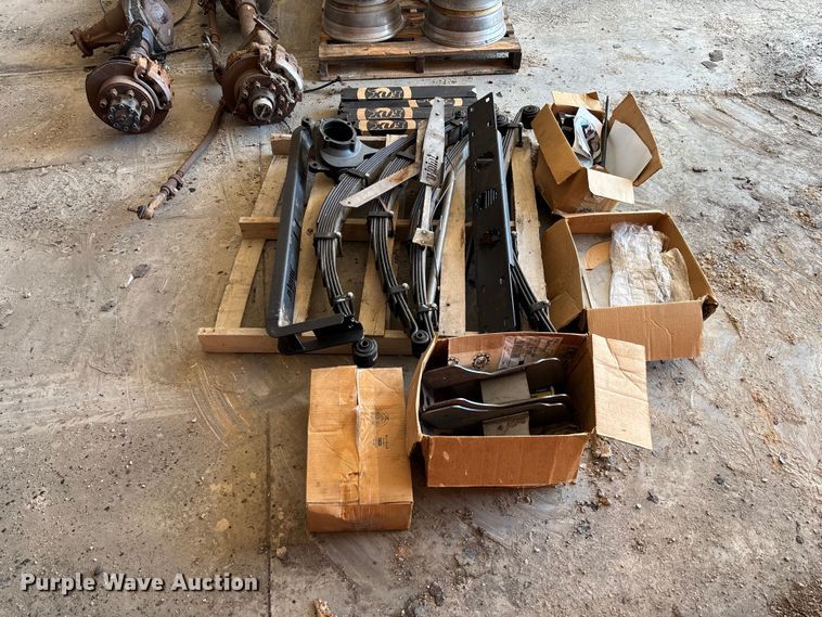 image for item FC5650 U-Joint Offroad E-series 4x4 conversion kit