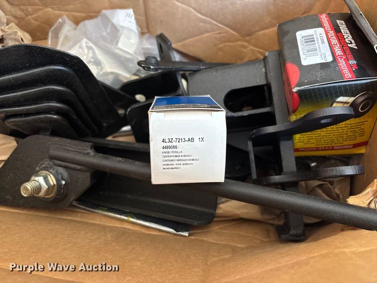 image for item FC5650 U-Joint Offroad E-series 4x4 conversion kit