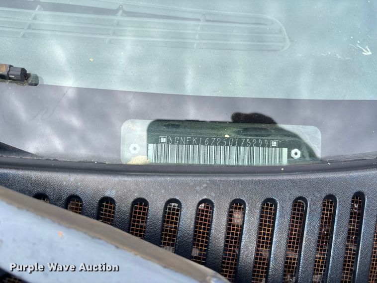 image for item FC5672 2005 Chevrolet Suburban 1500 SUV