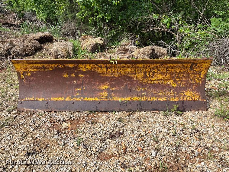 image for item FC5674 Meyer ST-90 snow plow