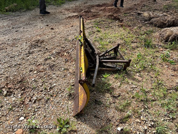 image for item FC5674 Meyer ST-90 snow plow