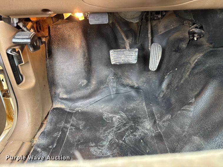 image for item FC5708 2001 Chevrolet S-10 Ext. Cab pickup truck