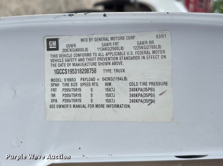image for item FC5708 2001 Chevrolet S-10 Ext. Cab pickup truck