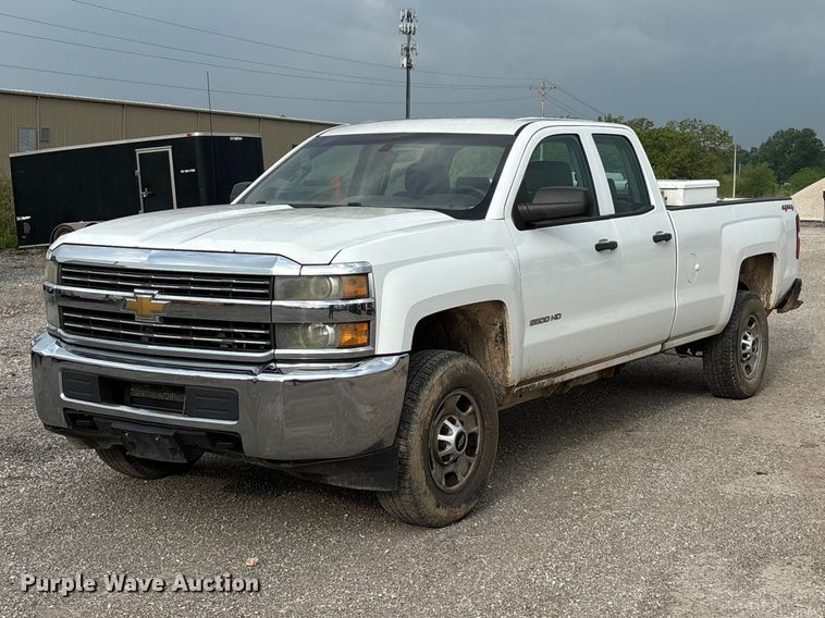 2015 Chevrolet Silverado 2500HD Ext. Cab pickup truck