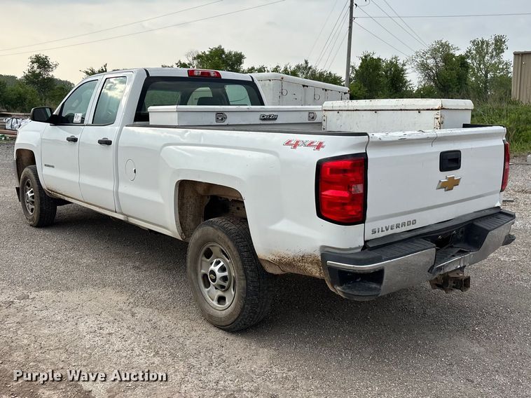 image for item FG0316 2015 Chevrolet Silverado 2500HD Ext. Cab pickup truck