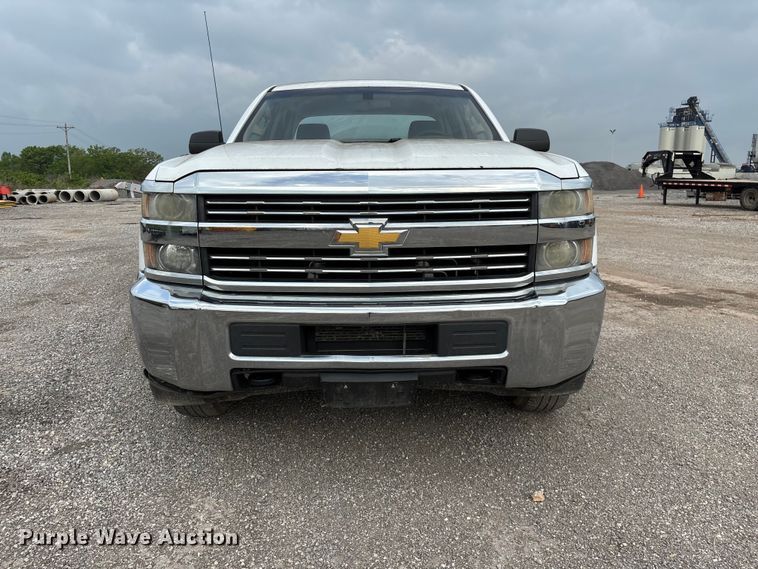 image for item FG0316 2015 Chevrolet Silverado 2500HD Ext. Cab pickup truck