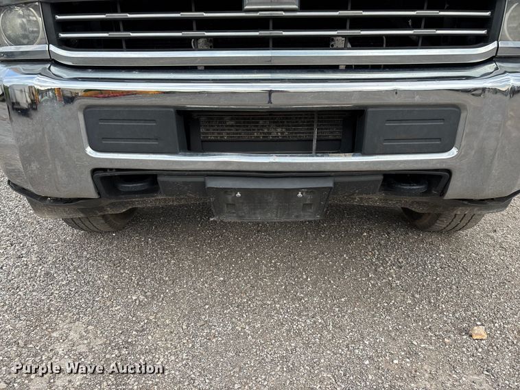 image for item FG0316 2015 Chevrolet Silverado 2500HD Ext. Cab pickup truck