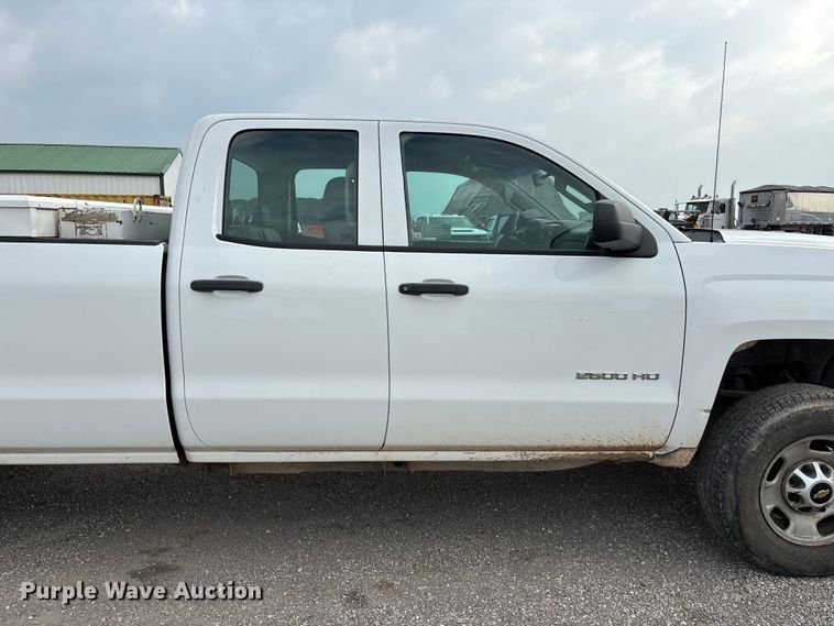 image for item FG0316 2015 Chevrolet Silverado 2500HD Ext. Cab pickup truck