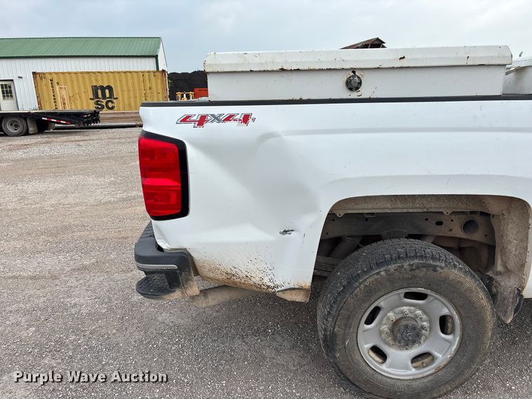 image for item FG0316 2015 Chevrolet Silverado 2500HD Ext. Cab pickup truck