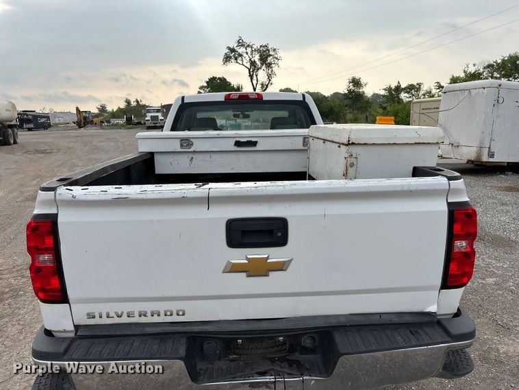 image for item FG0316 2015 Chevrolet Silverado 2500HD Ext. Cab pickup truck