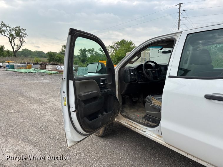 image for item FG0316 2015 Chevrolet Silverado 2500HD Ext. Cab pickup truck