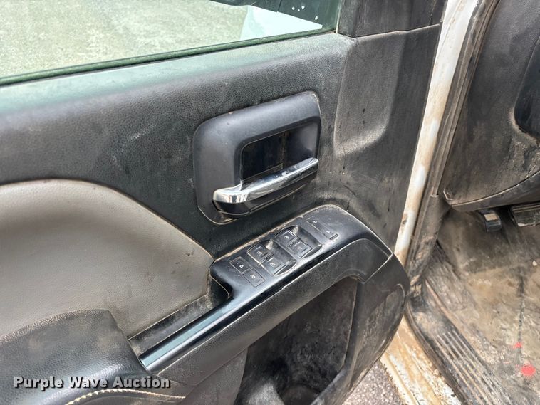 image for item FG0316 2015 Chevrolet Silverado 2500HD Ext. Cab pickup truck