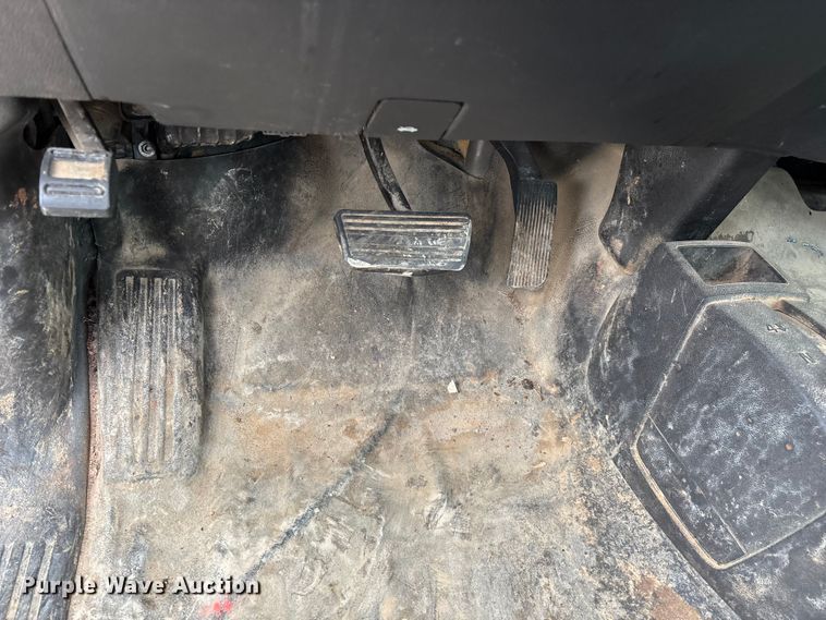 image for item FG0316 2015 Chevrolet Silverado 2500HD Ext. Cab pickup truck