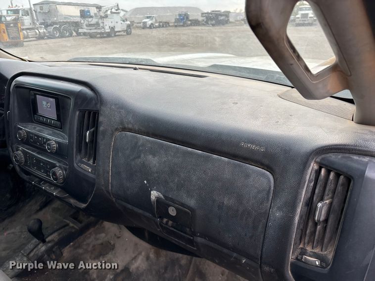 image for item FG0316 2015 Chevrolet Silverado 2500HD Ext. Cab pickup truck