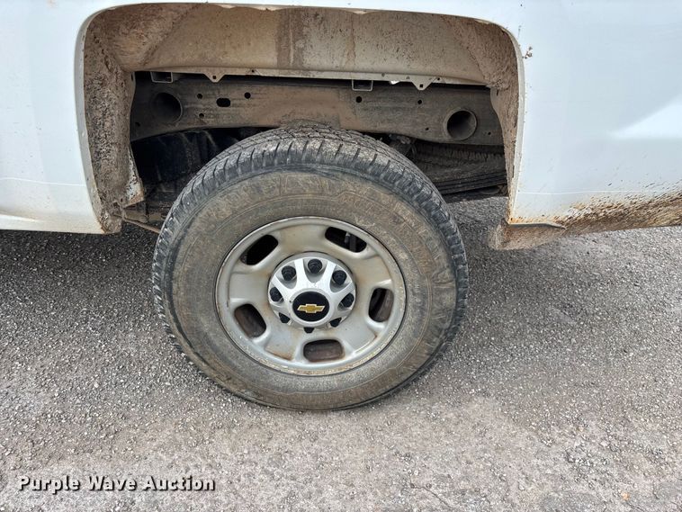 image for item FG0316 2015 Chevrolet Silverado 2500HD Ext. Cab pickup truck