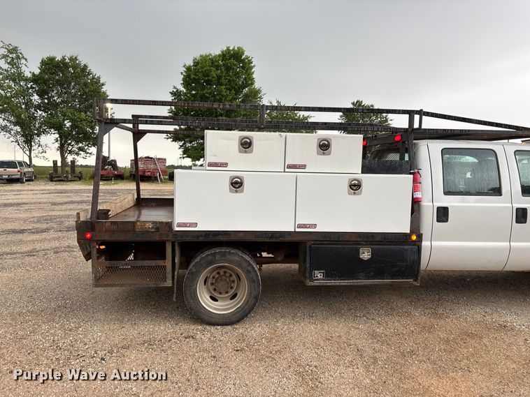 image for item FG0333 2013 Ford F450 Super Duty XL Crew Cab flatbed truck