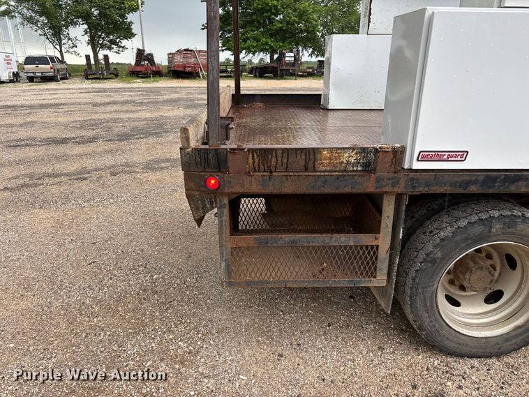 image for item FG0333 2013 Ford F450 Super Duty XL Crew Cab flatbed truck