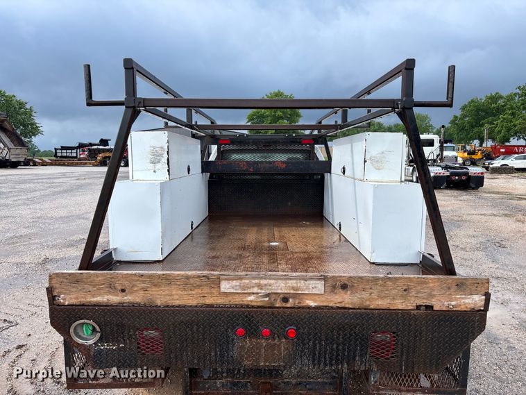 image for item FG0333 2013 Ford F450 Super Duty XL Crew Cab flatbed truck