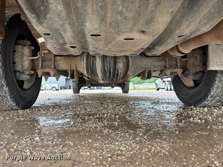 image for item FG0333 2013 Ford F450 Super Duty XL Crew Cab flatbed truck