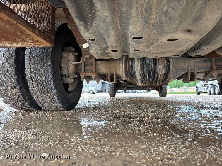 image for item FG0333 2013 Ford F450 Super Duty XL Crew Cab flatbed truck