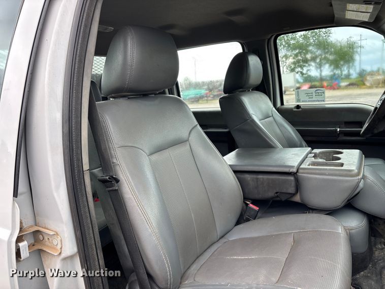 image for item FG0333 2013 Ford F450 Super Duty XL Crew Cab flatbed truck