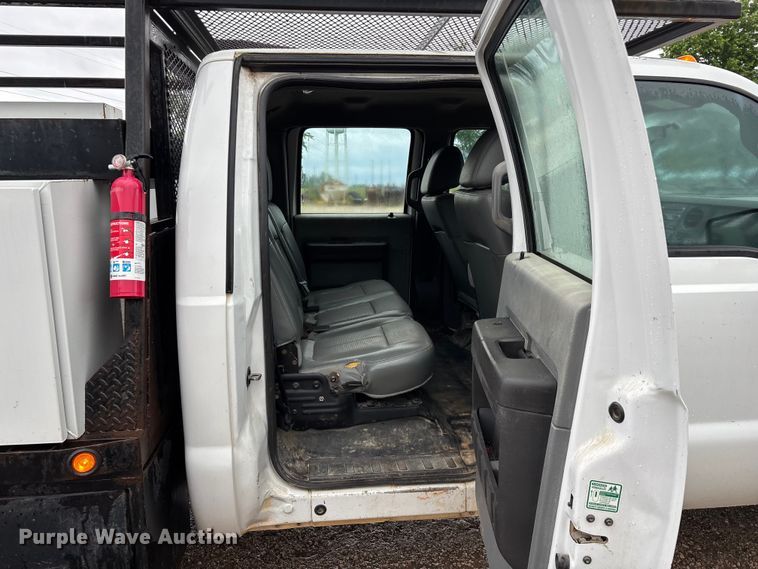 image for item FG0333 2013 Ford F450 Super Duty XL Crew Cab flatbed truck