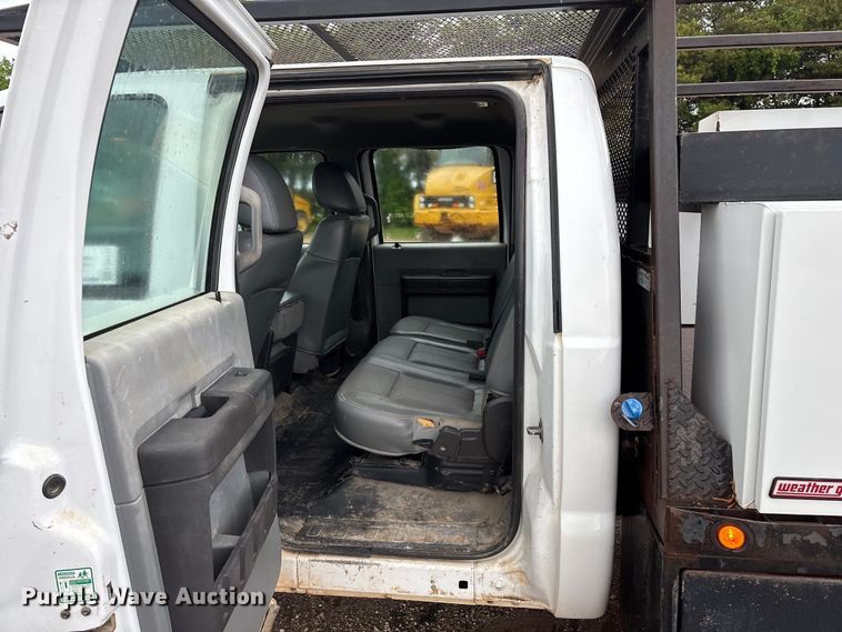 image for item FG0333 2013 Ford F450 Super Duty XL Crew Cab flatbed truck