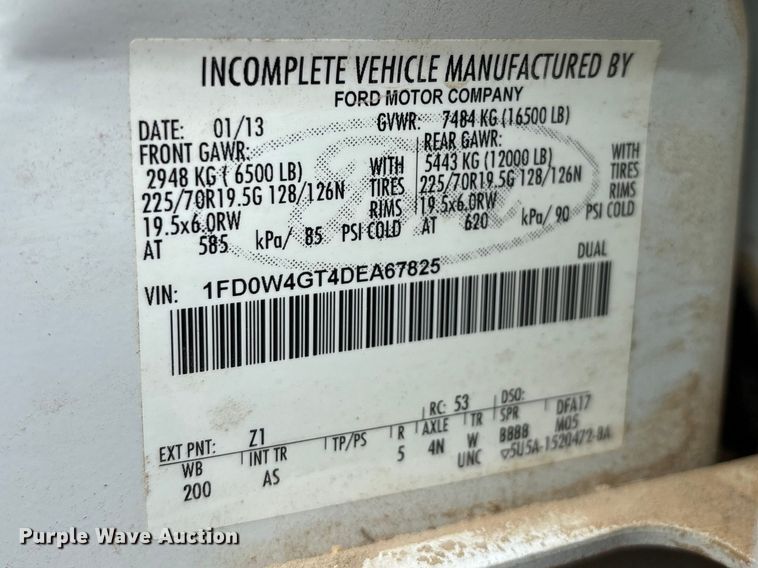 image for item FG0333 2013 Ford F450 Super Duty XL Crew Cab flatbed truck