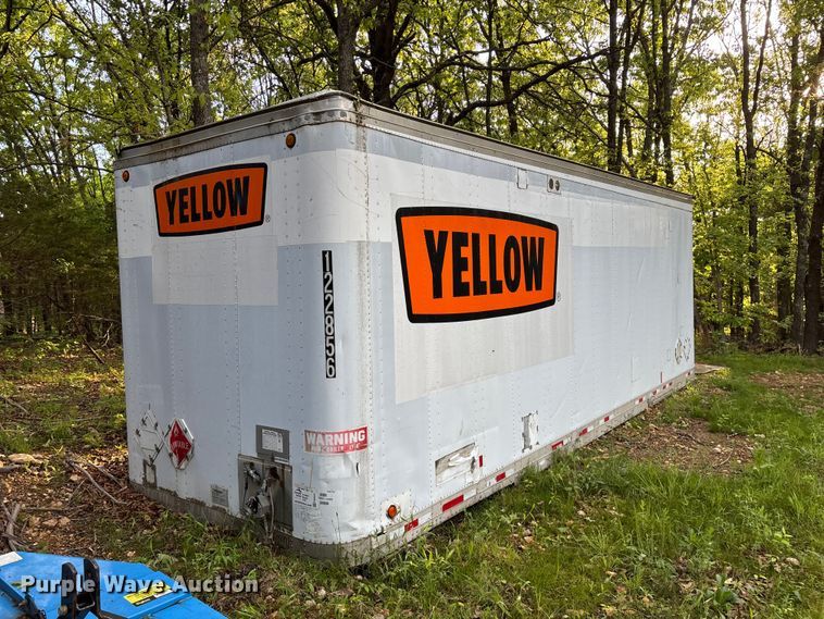 image for item FG0343 2001 Fruehuaf dry van trailer