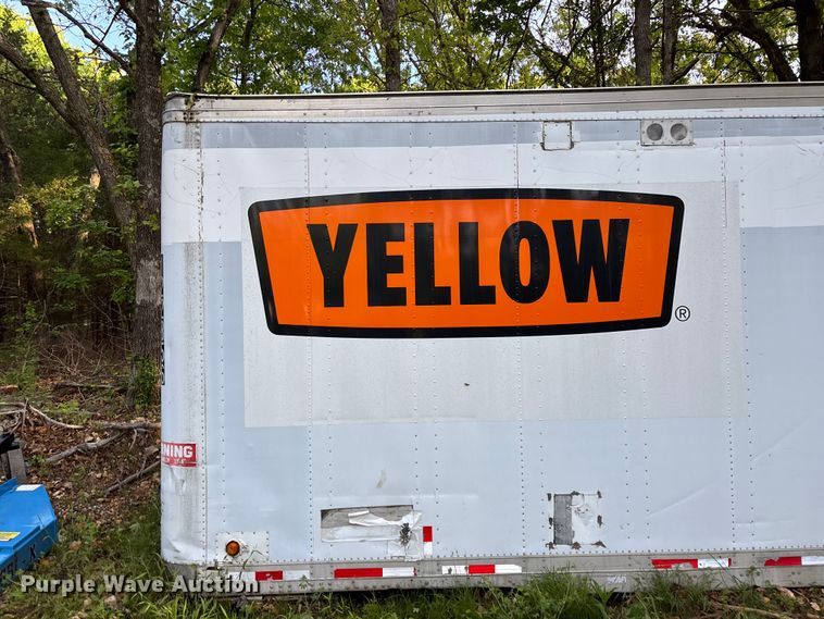 image for item FG0343 2001 Fruehuaf dry van trailer
