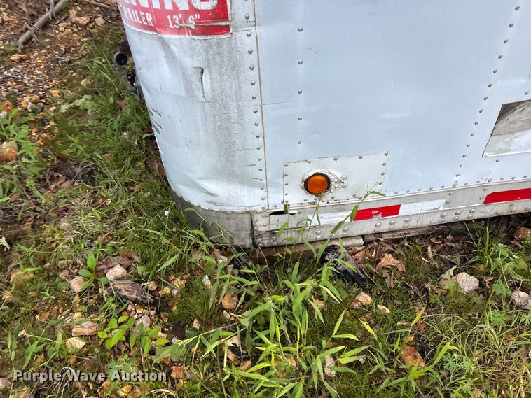image for item FG0343 2001 Fruehuaf dry van trailer