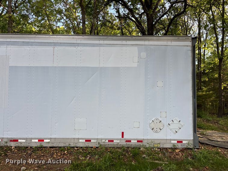 image for item FG0343 2001 Fruehuaf dry van trailer