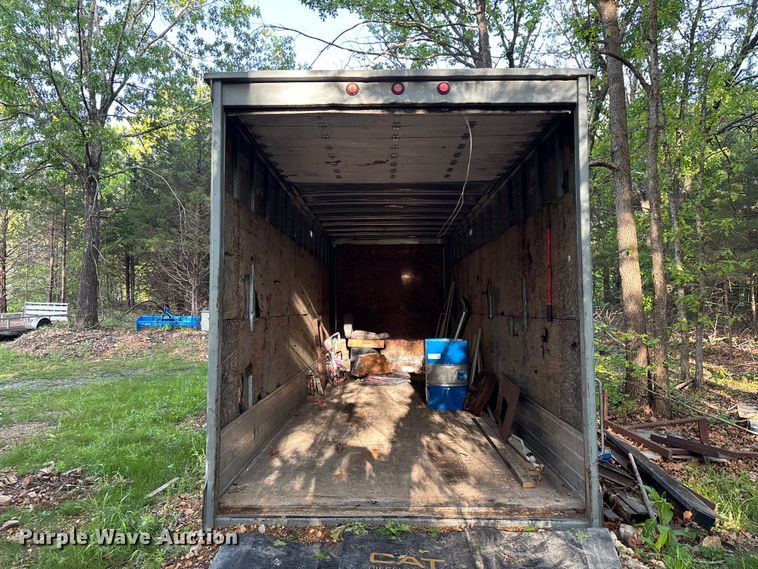 image for item FG0343 2001 Fruehuaf dry van trailer