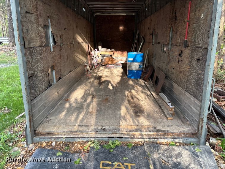 image for item FG0343 2001 Fruehuaf dry van trailer