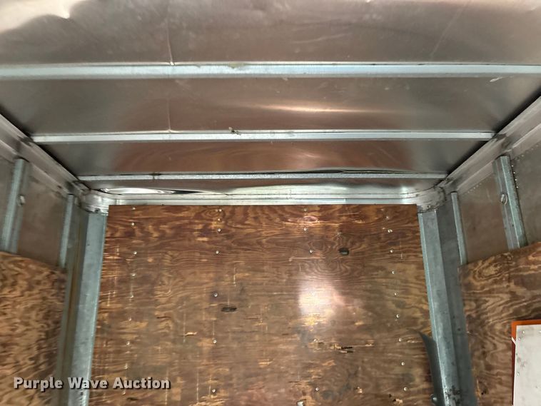 image for item FG0343 2001 Fruehuaf dry van trailer