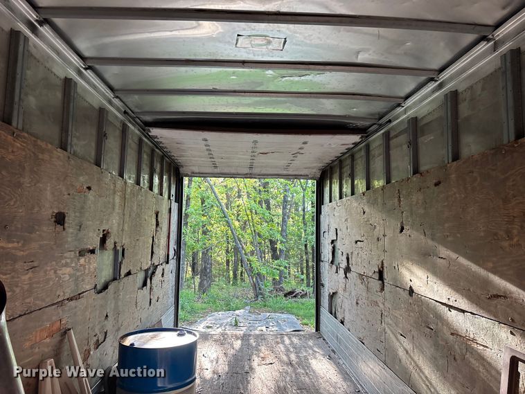image for item FG0343 2001 Fruehuaf dry van trailer