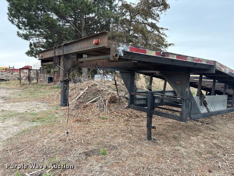 image for item FG2950 1999 Kaufman Trailers car carrier