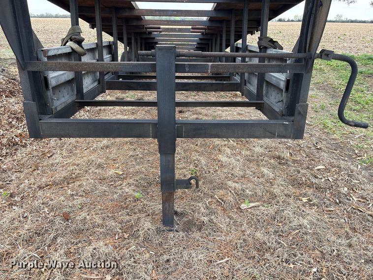 image for item FG2950 1999 Kaufman Trailers car carrier