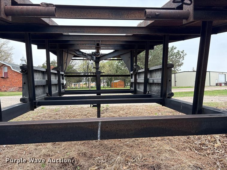 image for item FG2950 1999 Kaufman Trailers car carrier